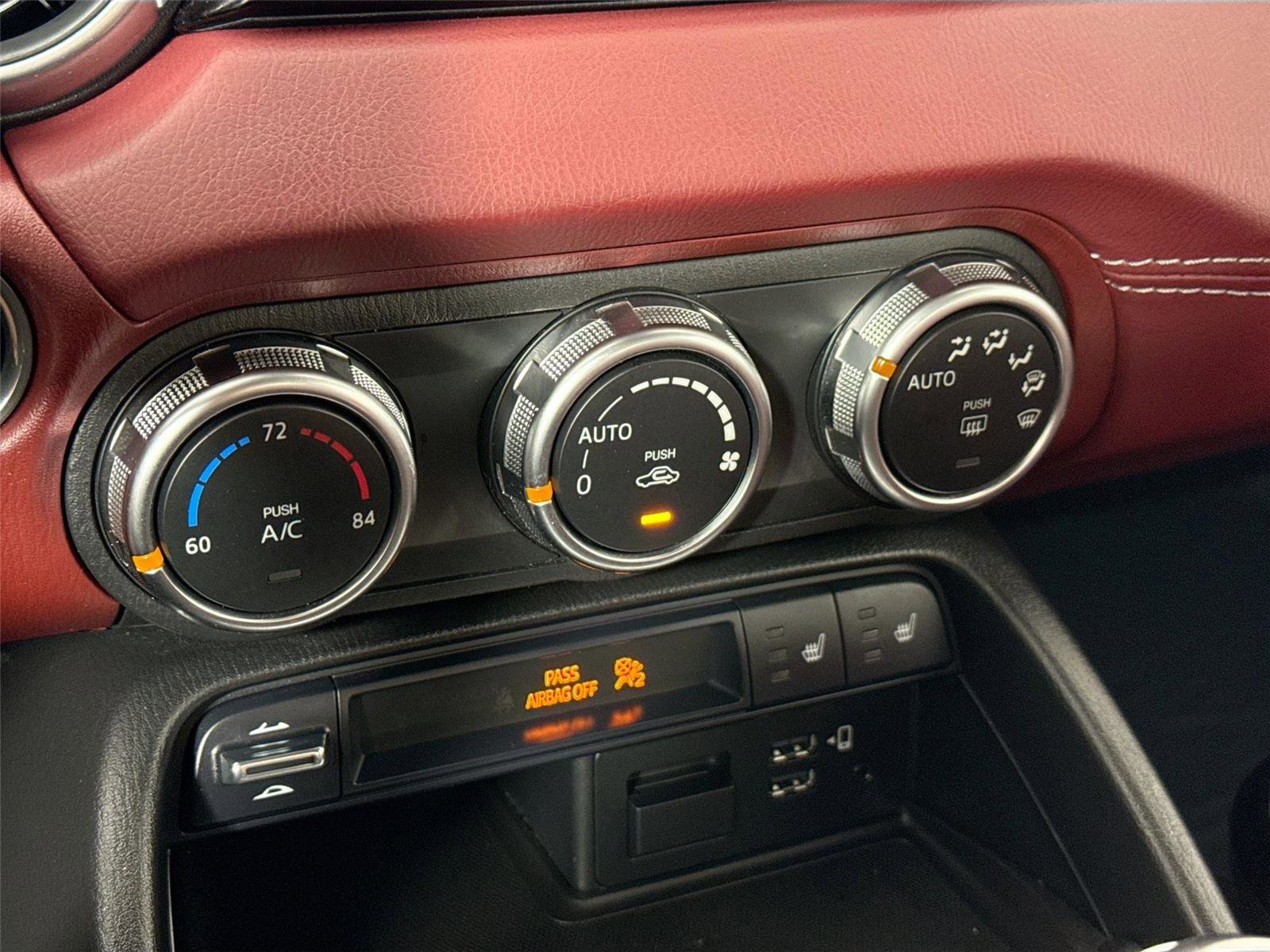 Used 2020 MAZDA MX-5 Miata RF Grand Touring image 26