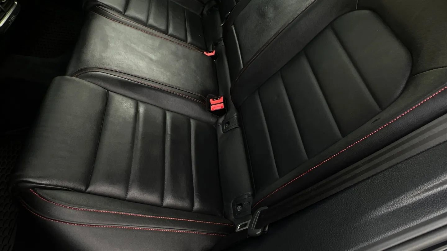 Used 2017 Volkswagen GTI SE FWD image 21