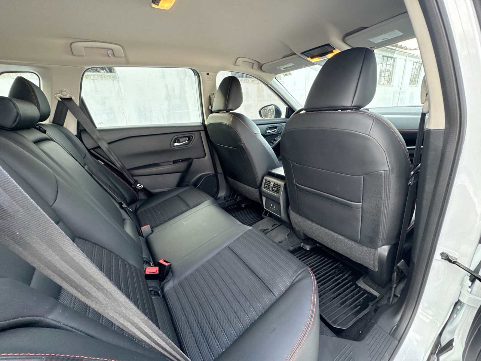 Used 2025 Nissan Rogue SV w/ Rock Creek Premium Package image 14