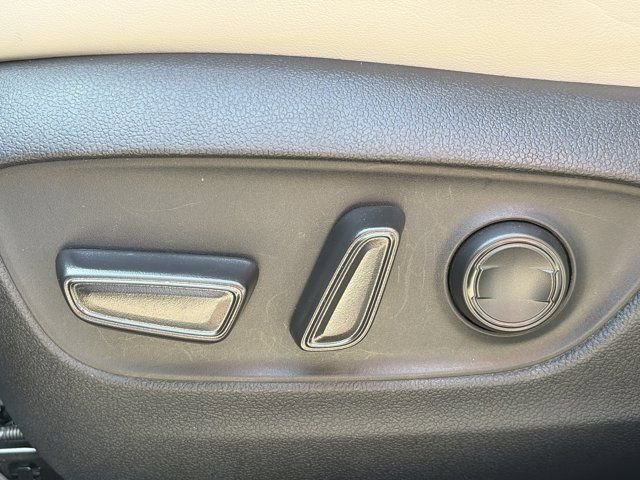 Used 2025 Toyota RAV4 XLE Premium image 16