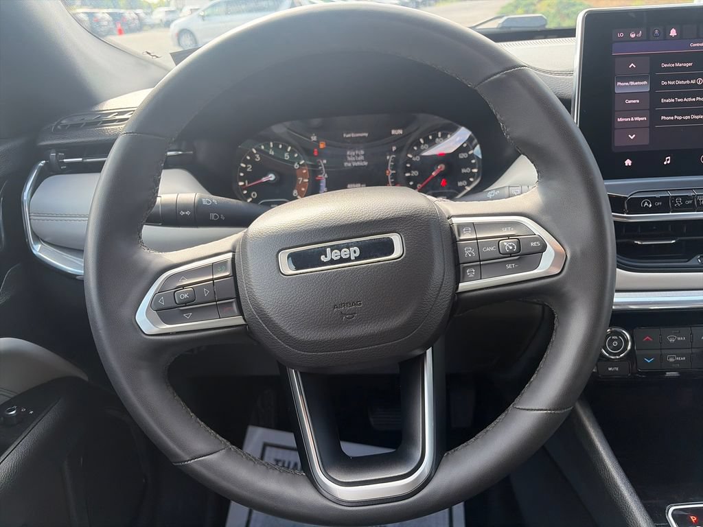 Used 2024 Jeep Compass Limited AWD/4WD image 15