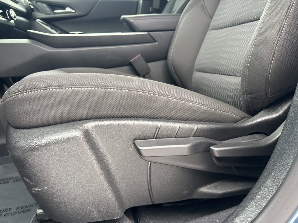 Used 2026 Chevrolet Equinox LT image 18