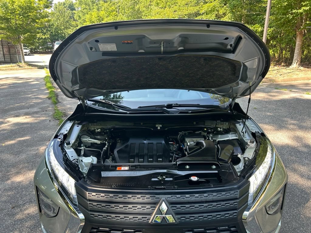 Used 2024 Mitsubishi Eclipse Cross AWD image 12