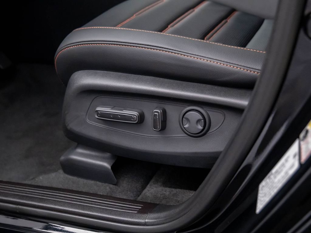 Used 2026 Honda CR-V Sport-L image 17