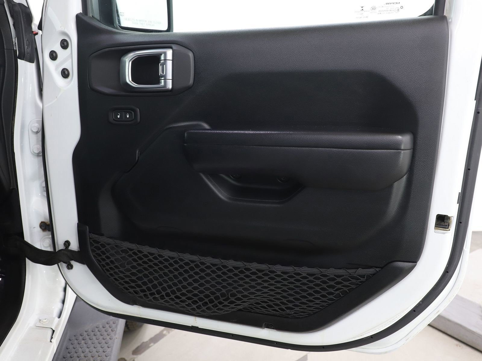 Used 2020 Jeep Wrangler Sport image 12