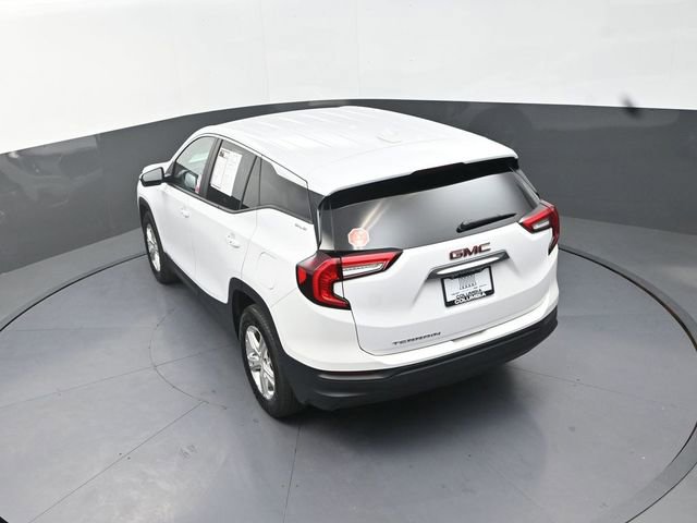 Used 2024 GMC Terrain SLE image 15