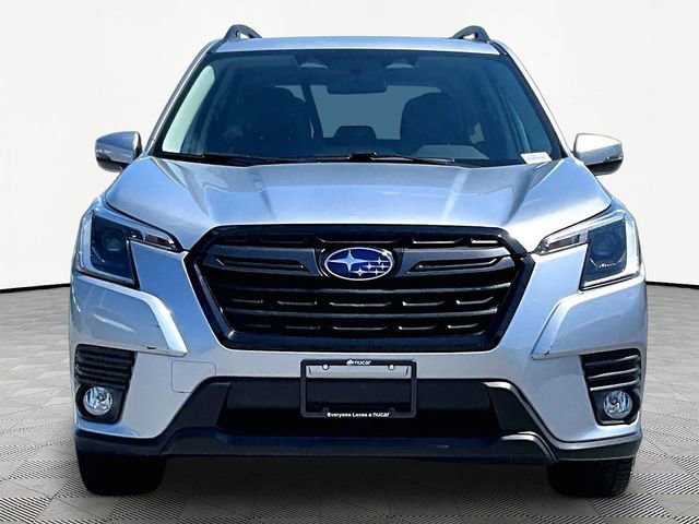Used 2023 Subaru Forester Limited AWD/4WD image 2