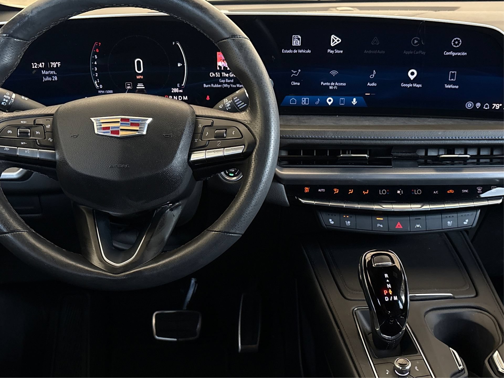 Certified 2024 Cadillac XT4 Sport FWD image 16