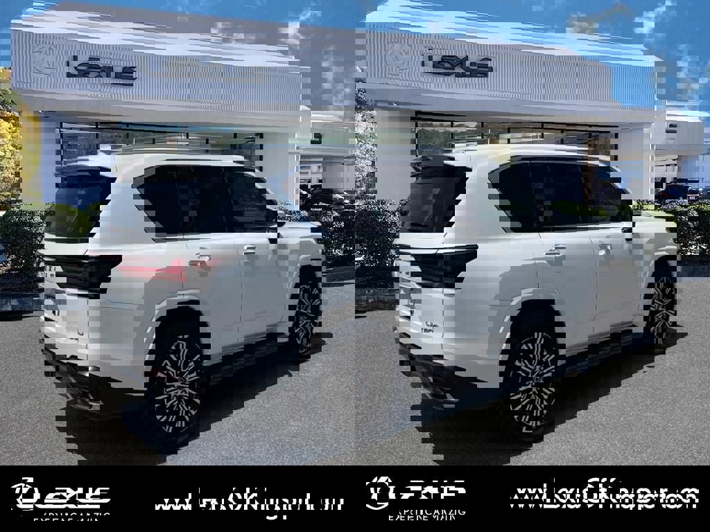 Used 2023 Lexus LX 600 4WD w/ Accessory Package (Z1) image 5