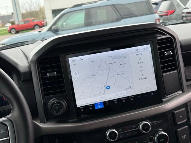 Used 2025 Ford F150 Lightning XLT AWD/4WD image 3