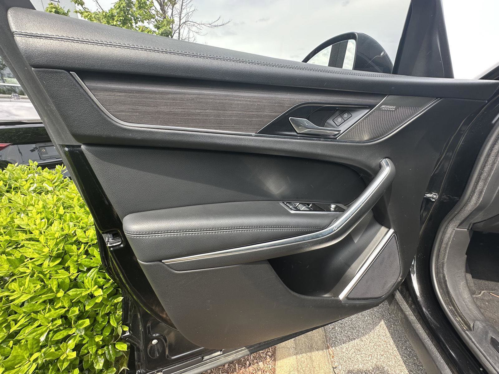 Used 2021 Jaguar F-PACE S AWD/4WD image 10