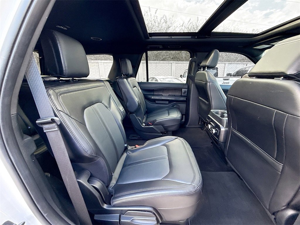 Used 2021 Ford Expedition Limited image 32