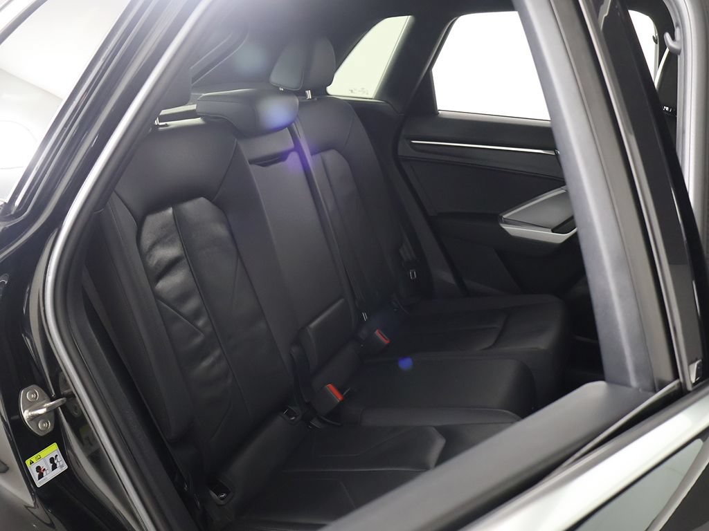 Used 2023 Audi Q3 2.0T Premium w/ Convenience Package AWD/4WD image 30