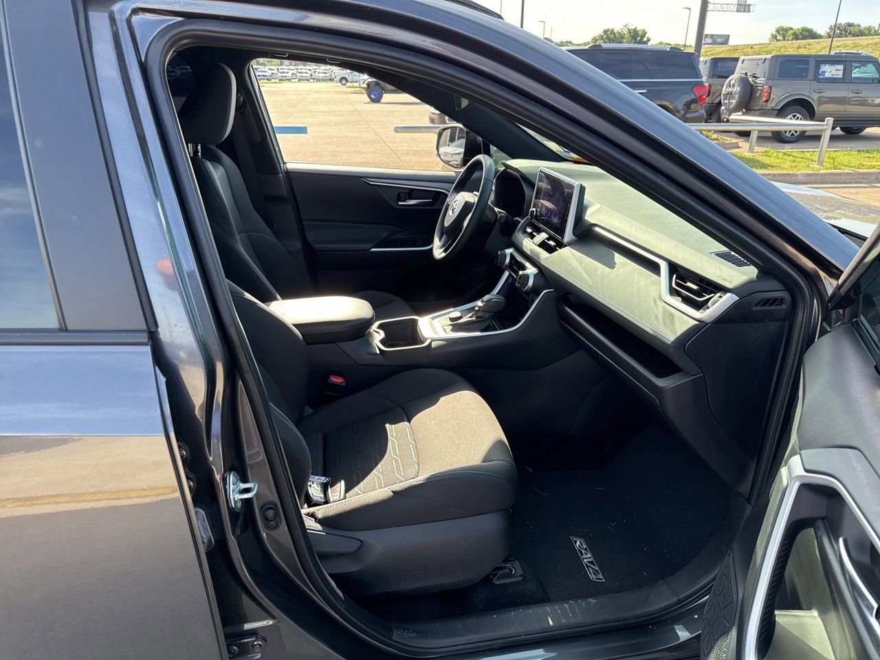 Used 2024 Toyota RAV4 SE AWD/4WD image 14