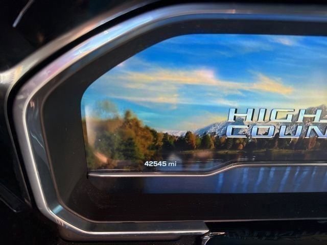 Used 2024 Chevrolet Silverado 3500 High Country w/ High Country Premium Package image 9