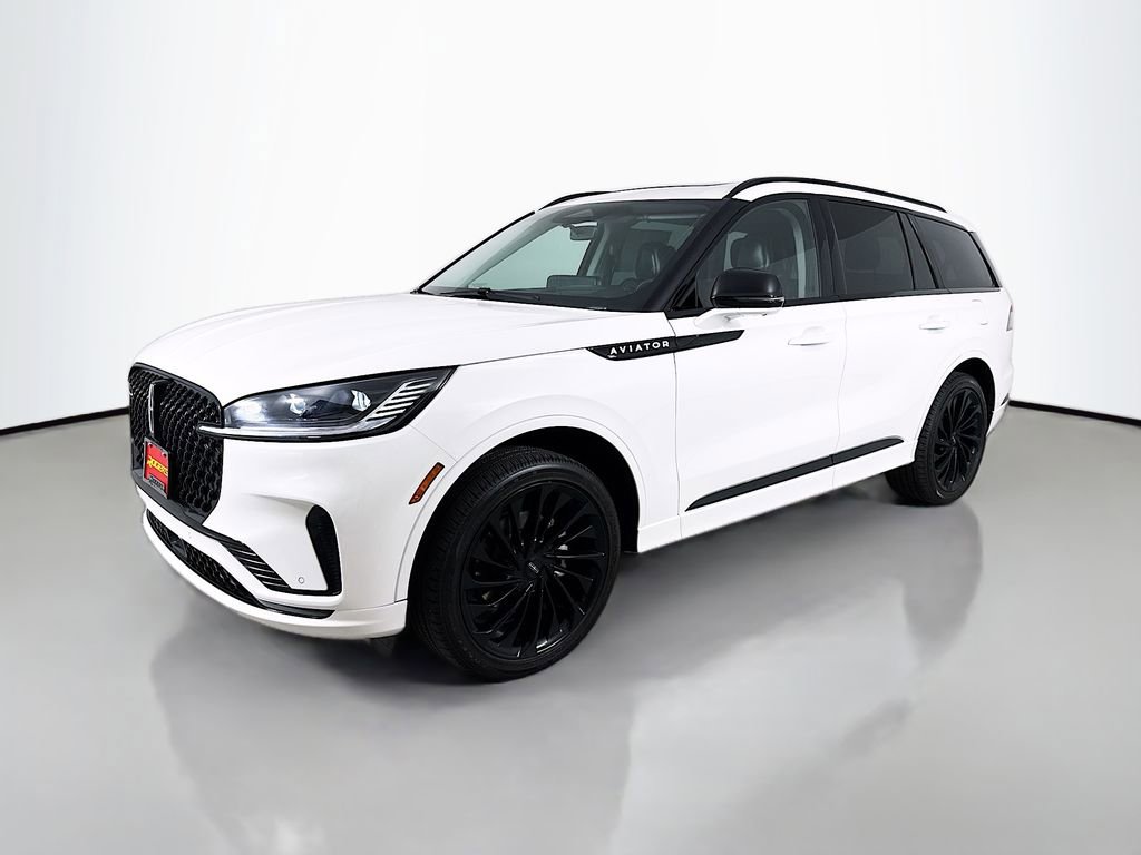 Used 2025 Lincoln Aviator Reserve w/ Equipment Group 201A AWD/4WD image 3
