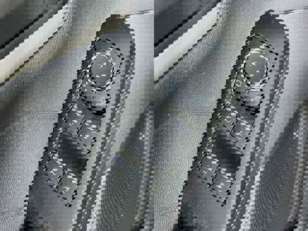 Certified 2022 Ford Escape S image 27