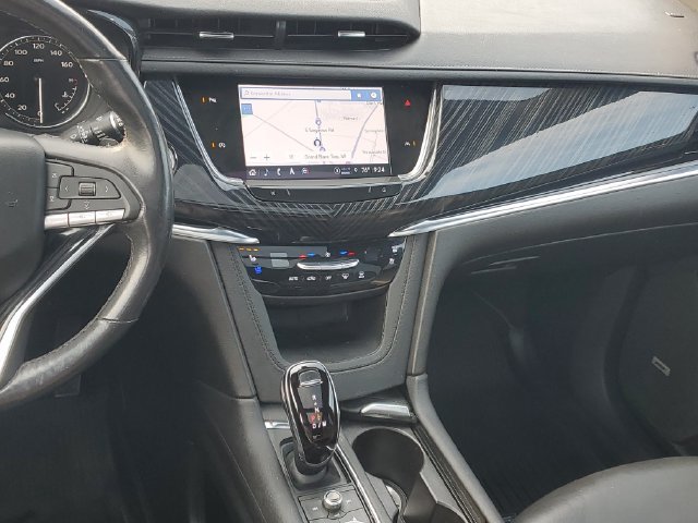 Certified 2023 Cadillac XT6 Premium Luxury w/ LPO, Floor Liner Package AWD/4WD image 31