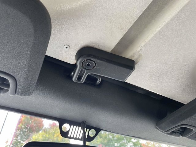 Used 2017 Jeep Wrangler Unlimited Sahara w/ Connectivity Group AWD/4WD image 23