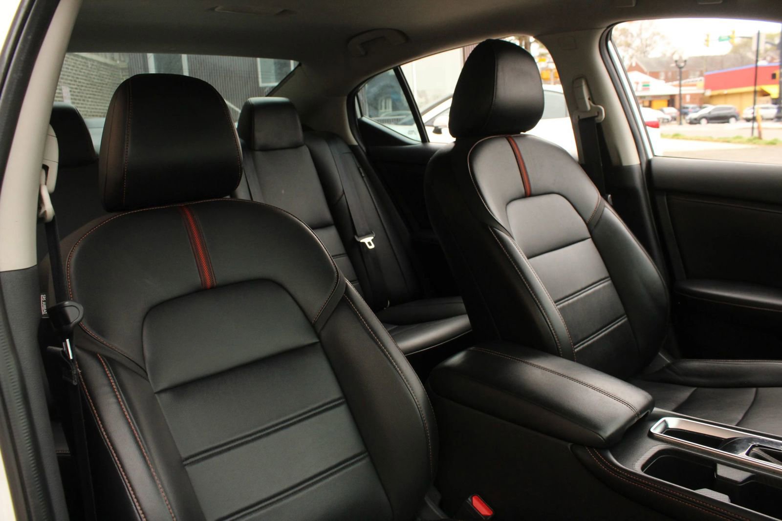 Used 2021 Nissan Sentra SR w/ SR Premium Package FWD image 22
