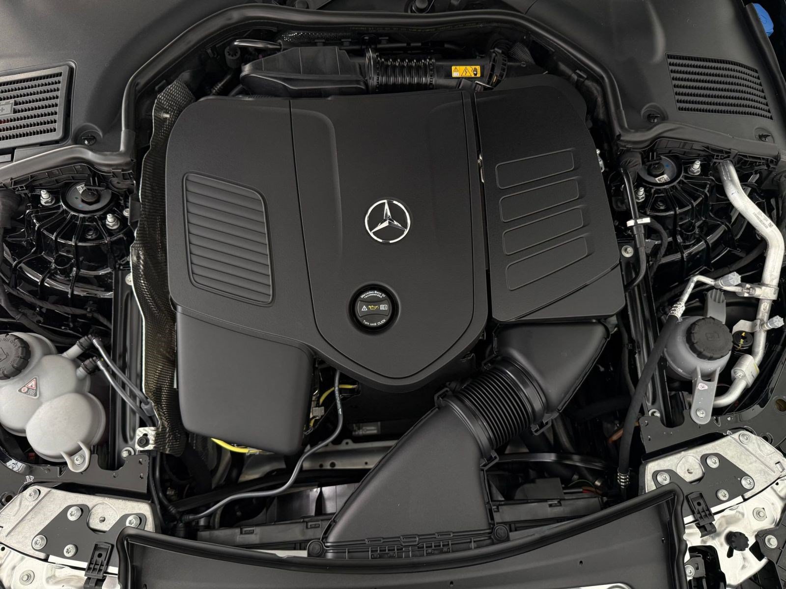 New 2027 Mercedes-Benz CLE 300 4MATIC Cabriolet image 33