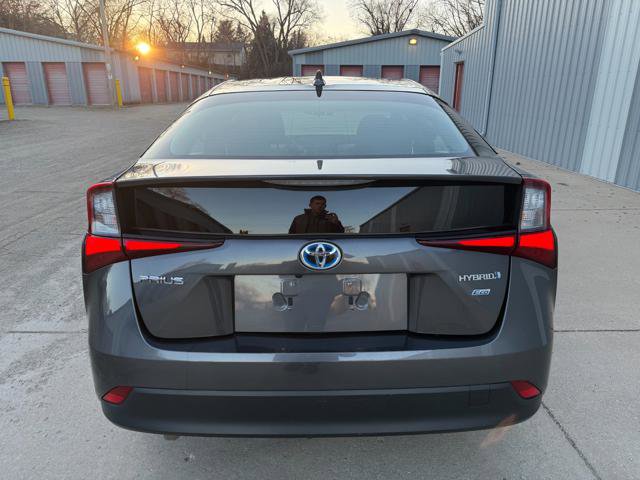 Used 2022 Toyota Prius L Eco image 10