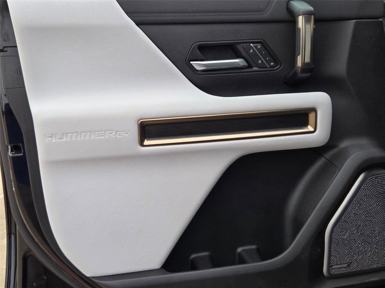 Used 2025 GMC Hummer EV 3X AWD/4WD image 25