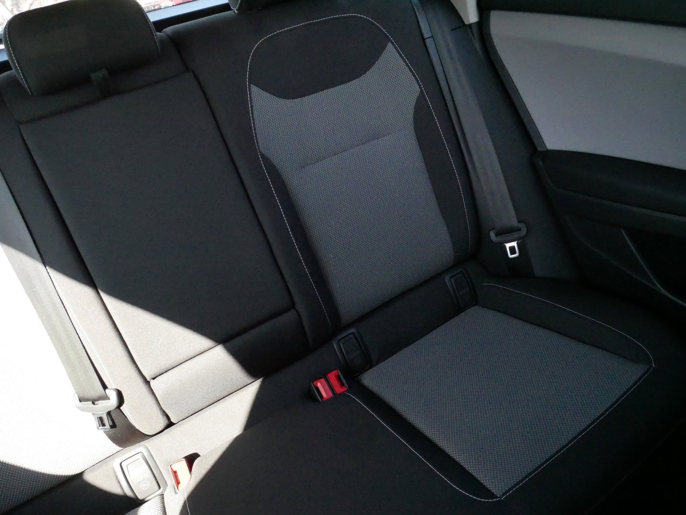 Used 2022 Volkswagen Taos S image 14