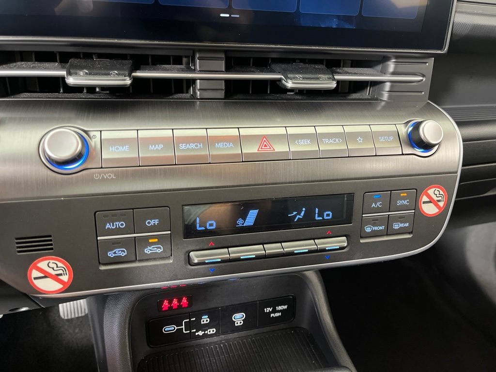 Used 2025 Hyundai Kona SEL AWD/4WD image 28