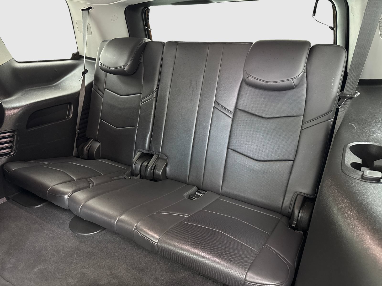 Used 2018 Cadillac Escalade Luxury AWD/4WD image 42