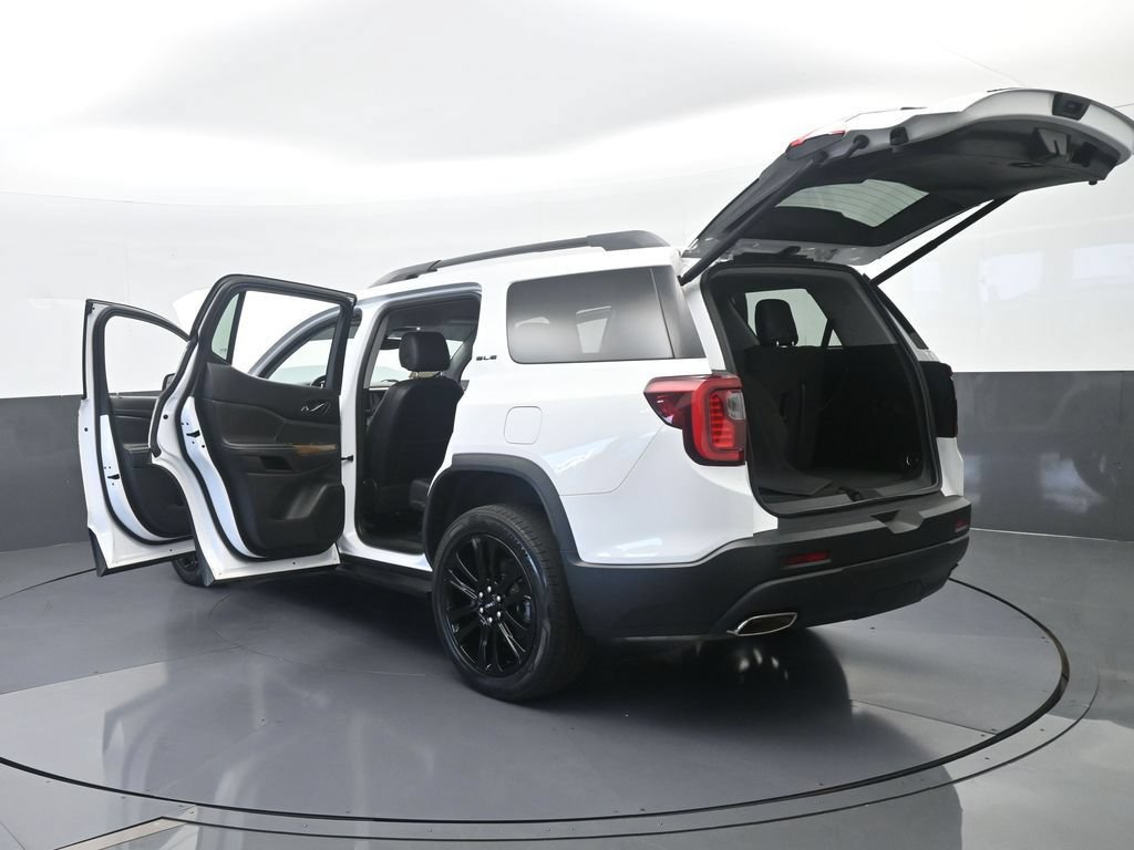 Used 2023 GMC Acadia SLE w/ Driver Convenience Package FWD image 79