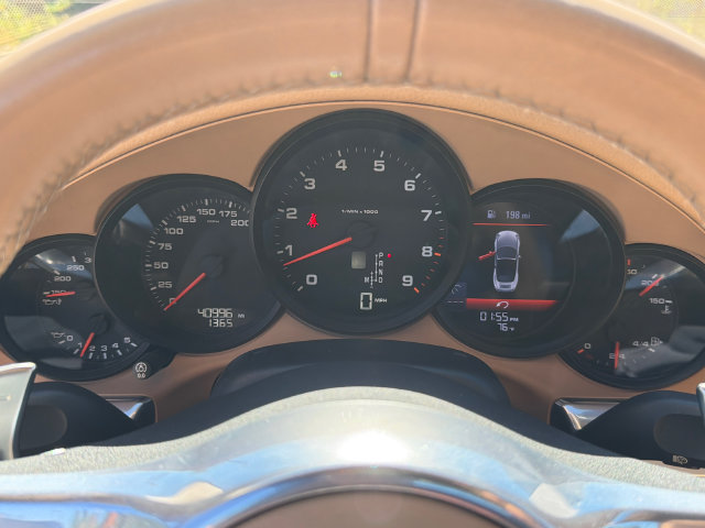 Used 2013 Porsche 911 Carrera RWD image 24