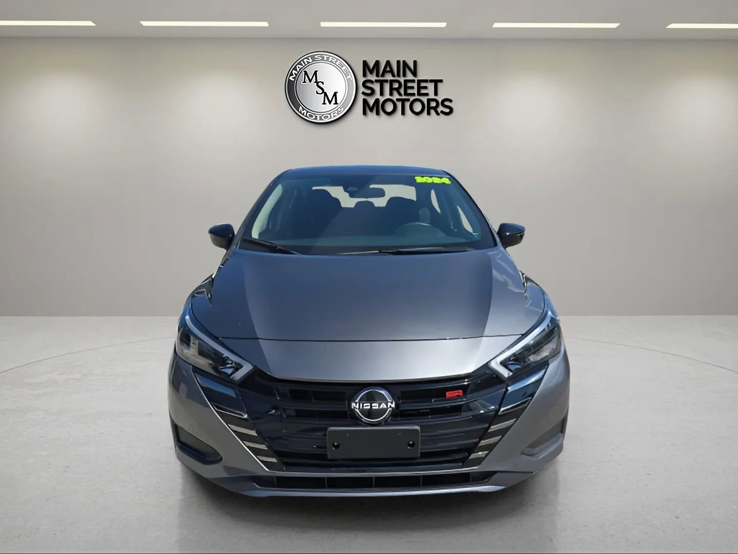 Used 2024 Nissan Versa SR w/ Trunk Package image 8