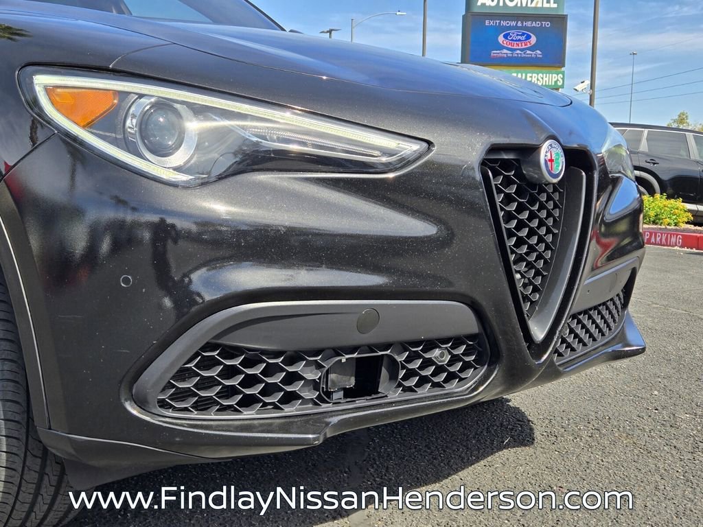 Used 2020 Alfa Romeo Stelvio w/ Nero Edizione RWD image 8