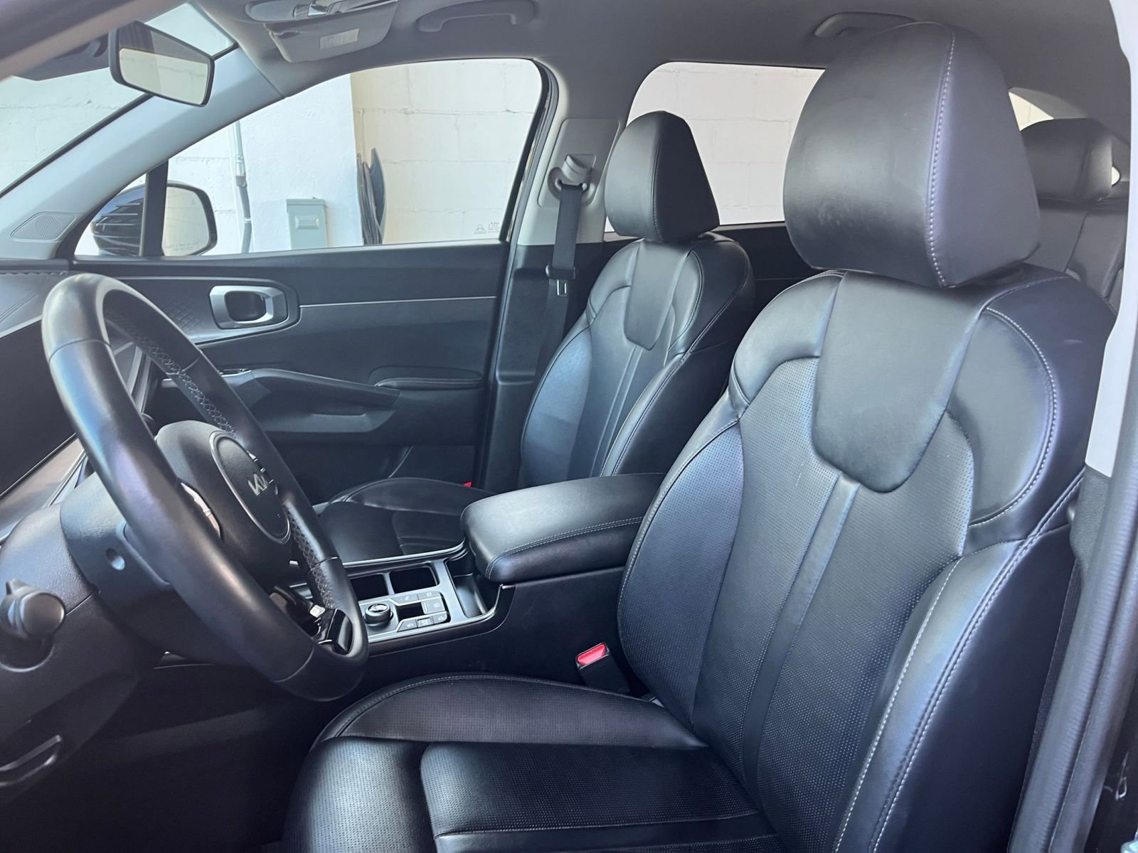 Used 2024 Kia Sorento S FWD image 38
