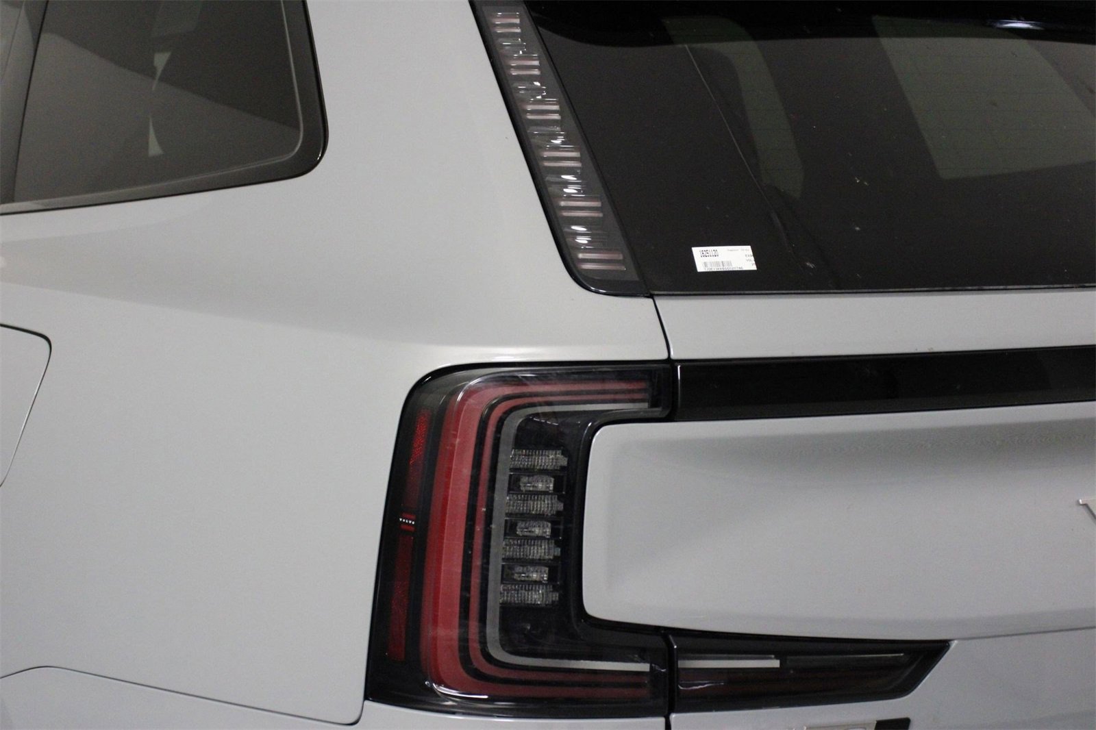 New 2025 Volvo EX90 Plus w/ Protection Package Premier image 14