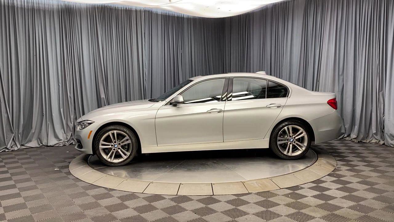 Used 2018 BMW 330i xDrive Sedan image 4