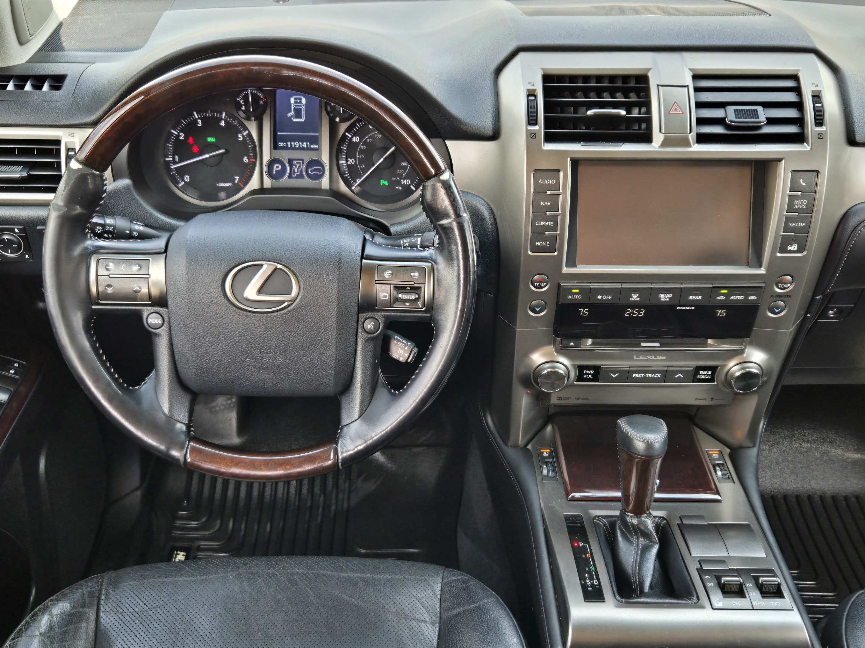 Used 2017 Lexus GX 460 Premium AWD/4WD image 24