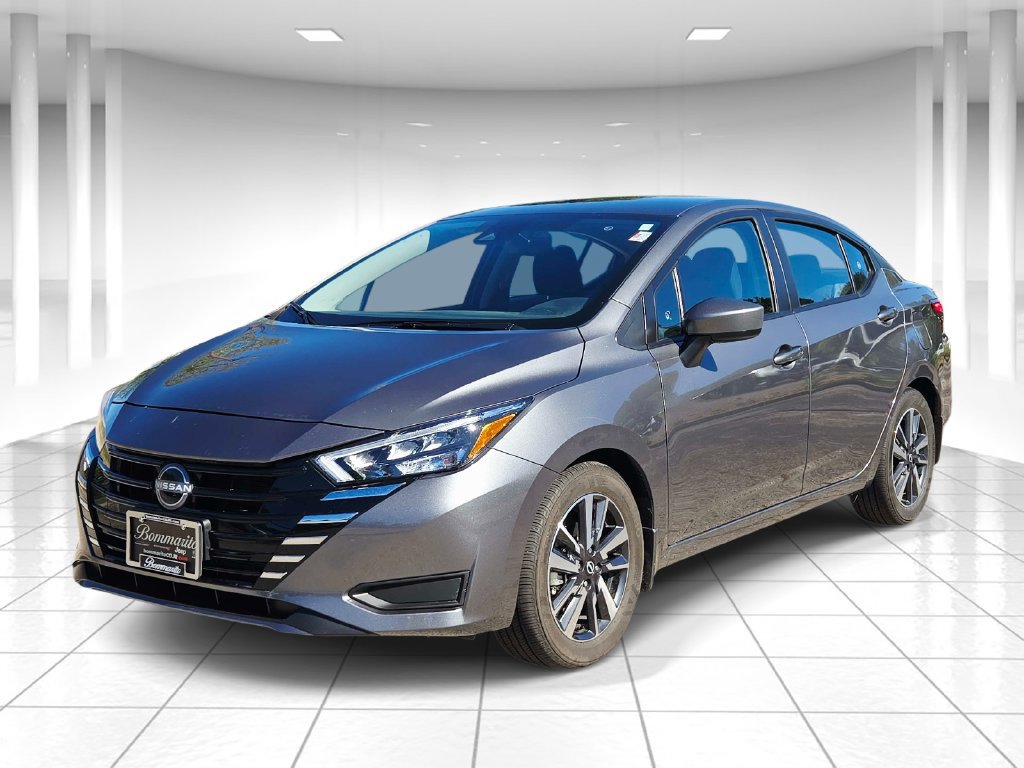 Used 2025 Nissan Versa SV w/ Trunk Package FWD image 7