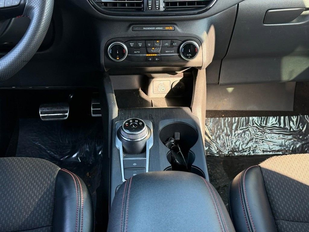 Used 2024 Ford Escape ST-Line image 17