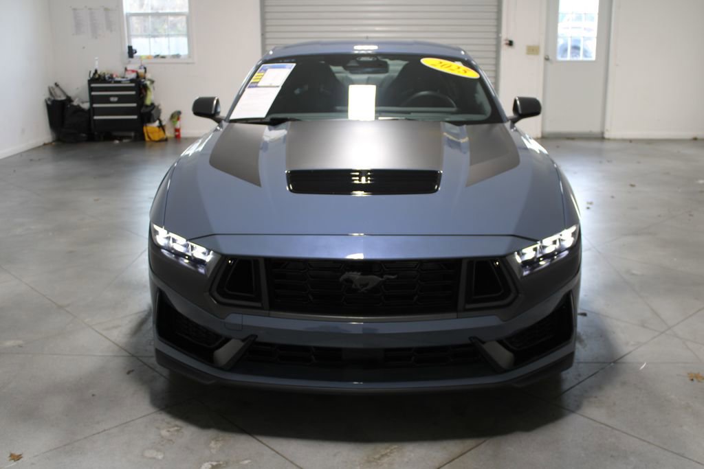 Used 2025 Ford Mustang Dark Horse image 49
