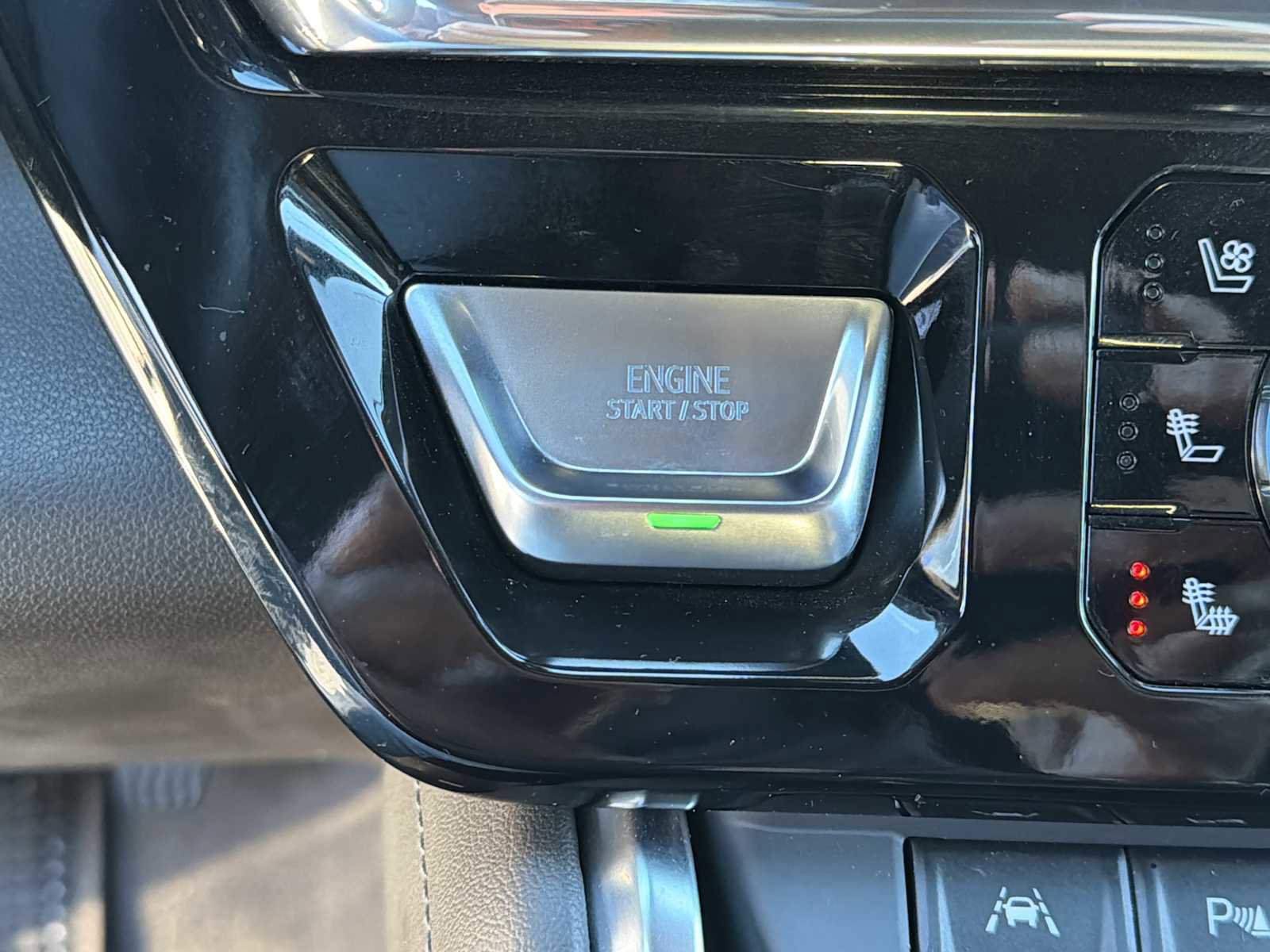 Used 2024 GMC Sierra 1500 Denali w/ Denali Reserve Package image 7