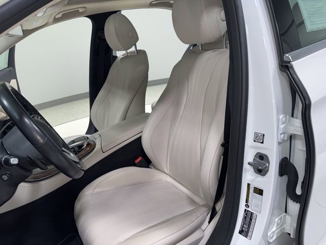 Used 2019 Mercedes-Benz E 300 4MATIC image 14