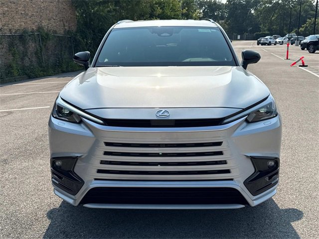 New 2025 Lexus TX 500h AWD image 2