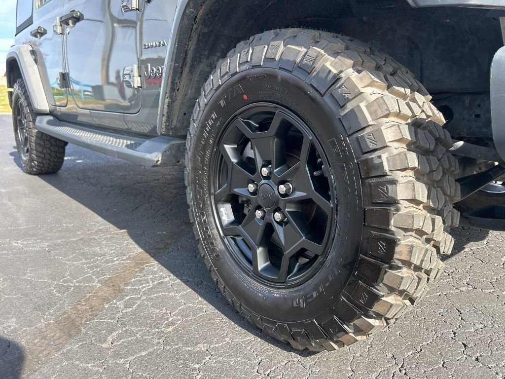 Used 2018 Jeep Wrangler Unlimited Sahara image 11