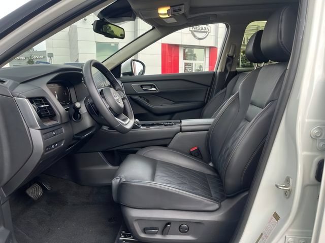 Certified 2024 Nissan Rogue Platinum AWD/4WD image 10