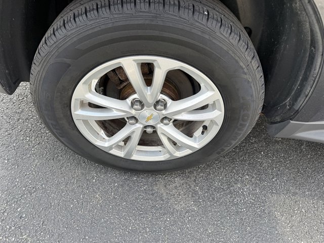 Used 2017 Chevrolet Equinox LT w/ Convenience Package FWD image 23