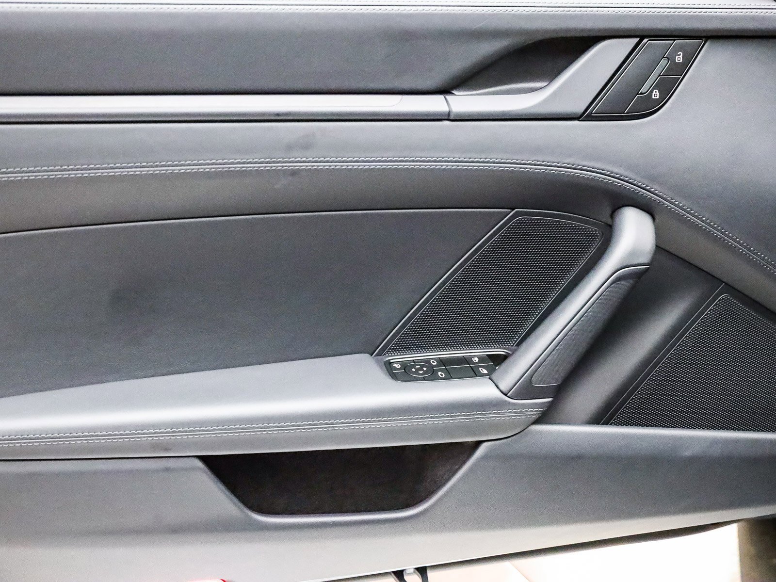 Used 2025 Porsche 911 Carrera T image 23