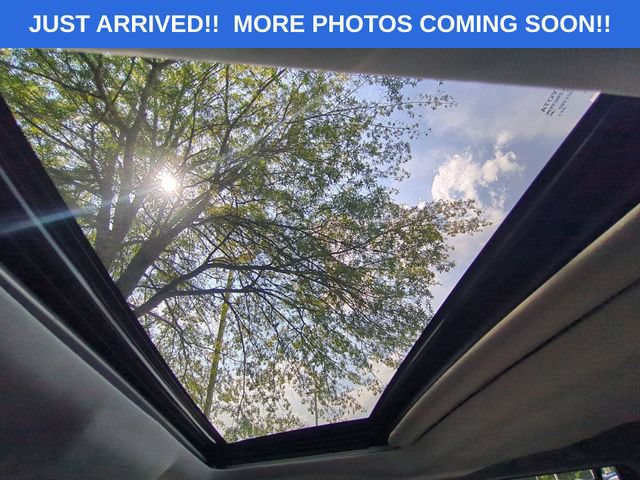 Used 2025 Toyota Highlander Limited FWD image 18