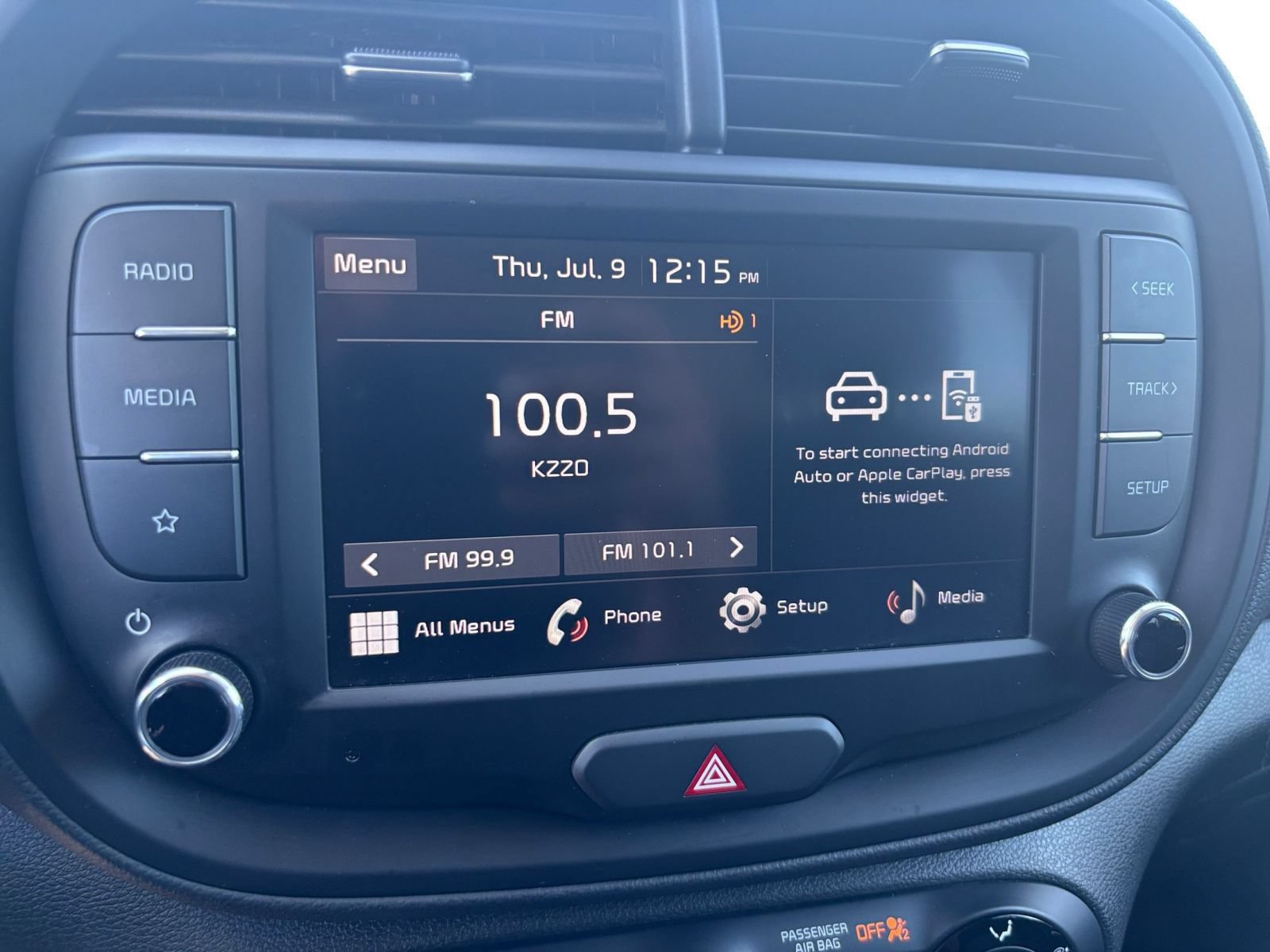 Used 2025 Kia Soul LX w/ LX Technology Package FWD image 20